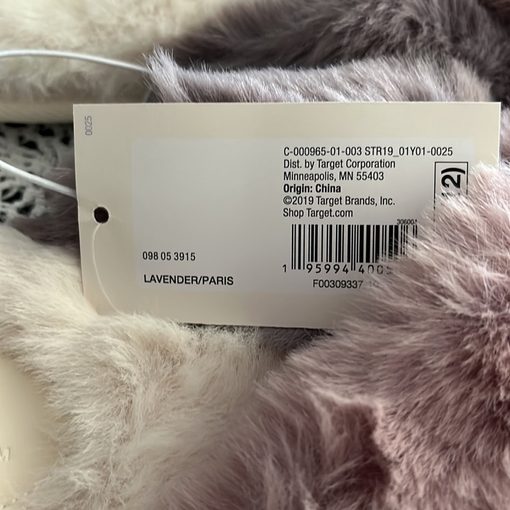 Stars above lavender/ Paris soft fluffy slippers.  Size XL 11/12 - Picture 7 of 7